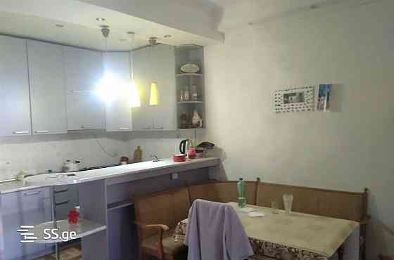 Продам 4-комн. квартиру 83м² 3/12 эт. Тбилиси