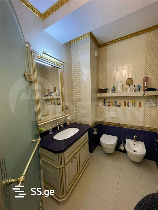 იყიდება 4 ოთახიანი ბინას 139მ² 4/5 სართ თბილისი - photo 2