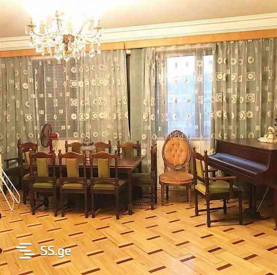Продам 4-комн. квартиру 145м² 4/5 эт. Тбилиси