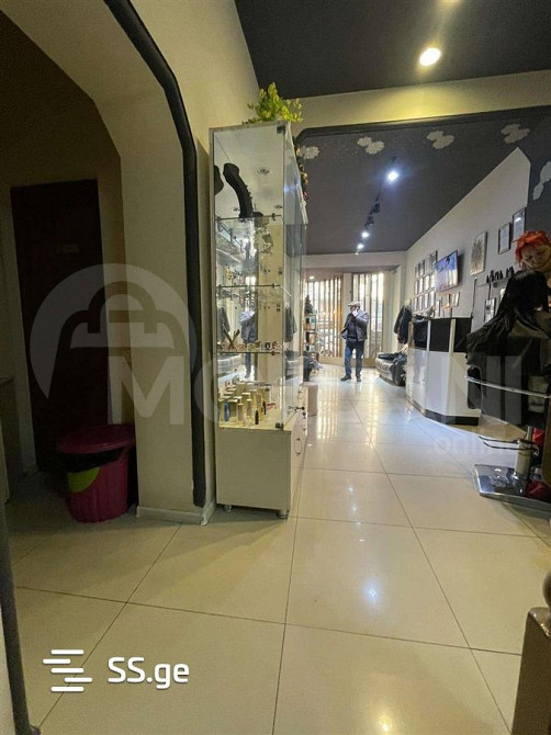 იყიდება კომერციული ფართი საბურთალოზე თბილისი - photo 10