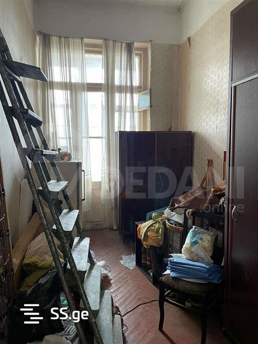 Продам 7+-комн. квартиру 245м² 3/3 эт. Тбилиси - изображение 2