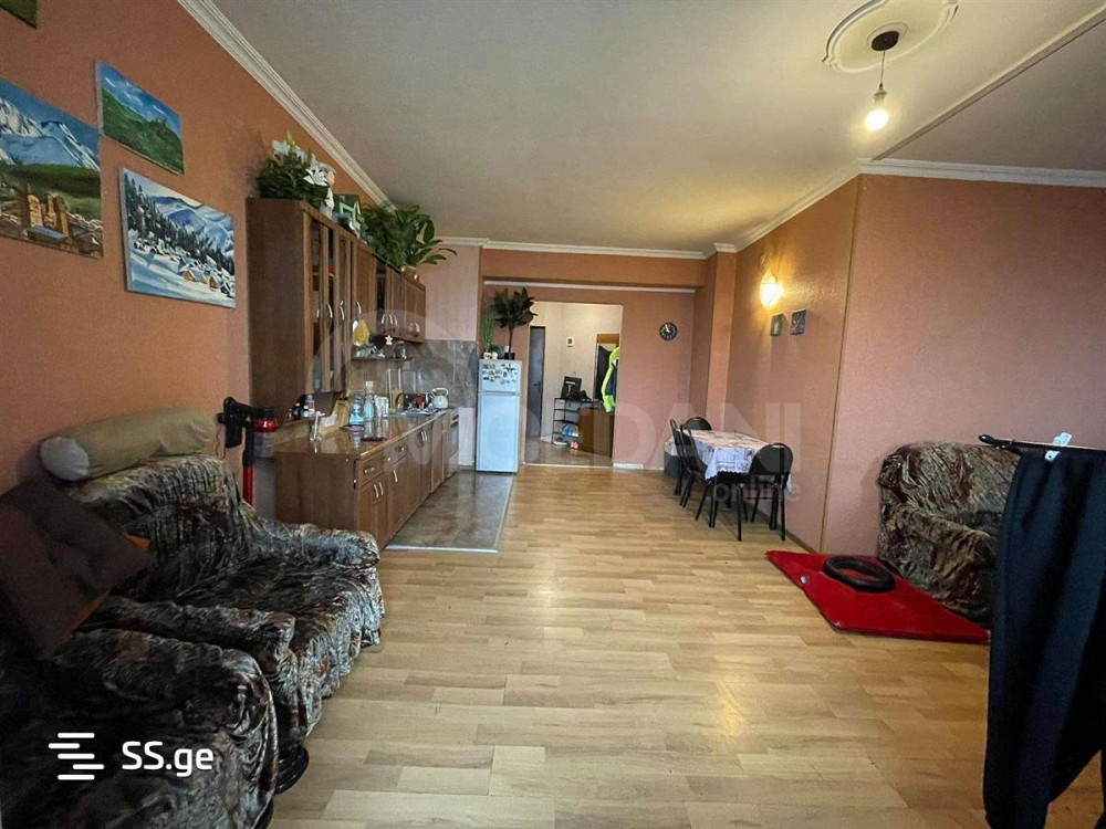 იყიდება 2 ოთახიანი ბინას 70მ² 7/12 სართ თბილისი - photo 3