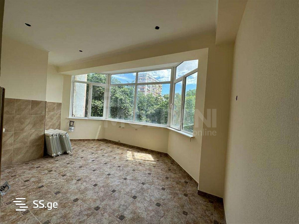 Продам 4-комн. квартиру 165м² 4/10 эт. Тбилиси - изображение 1