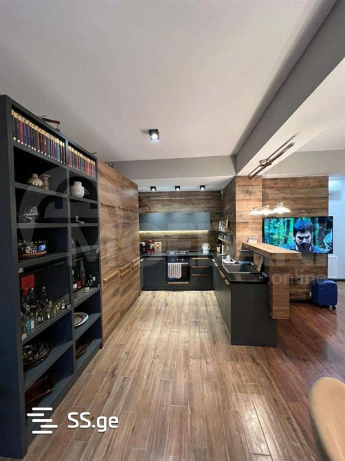 Сдам 4-комн. квартиру 135м² 4/7 эт. Тбилиси - изображение 3