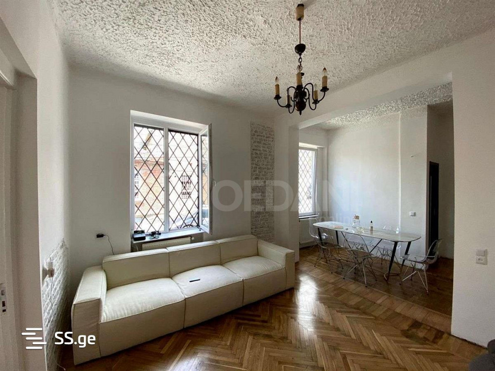 House for sale 80м² Tbilisi - photo 1