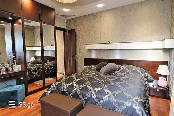 Продам 5-комн. квартиру 197м² 3/6 эт. Тбилиси