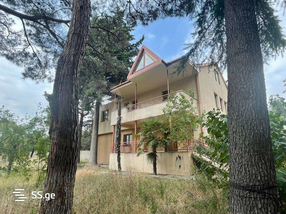 House for sale 1200м² Tbilisi - photo 1