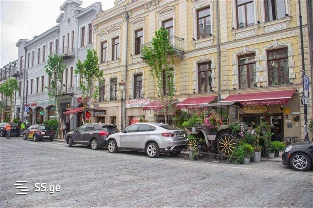 ქირავდება 4 ოთახიანი ბინა 150მ² 2/2 სართ თბილისი - photo 1