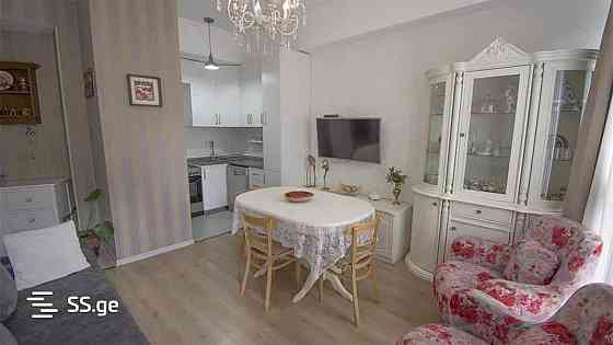 Продам 4-комн. квартиру 93м² 3/12 эт. Тбилиси