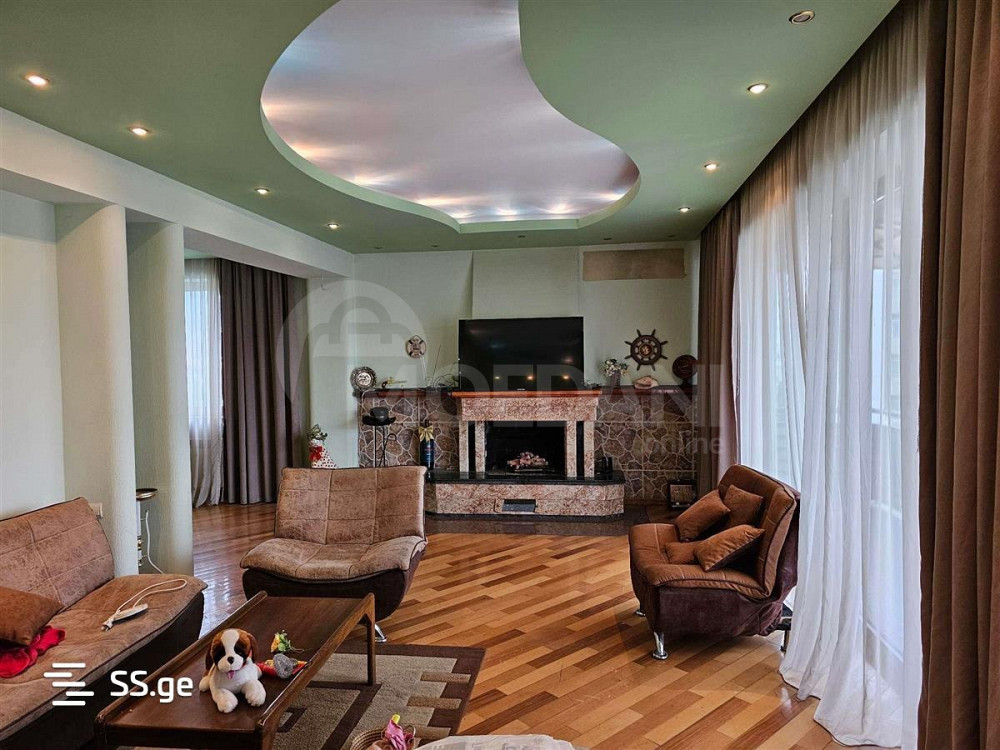 Продам 5-комн. квартиру 187м² 7/10 эт. Тбилиси - изображение 1