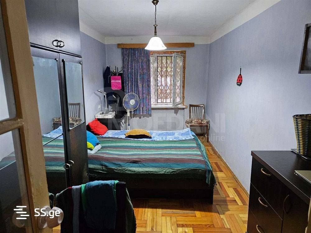 იყიდება 2 ოთახიანი ბინას 65მ² 1/5 სართ თბილისი - photo 1