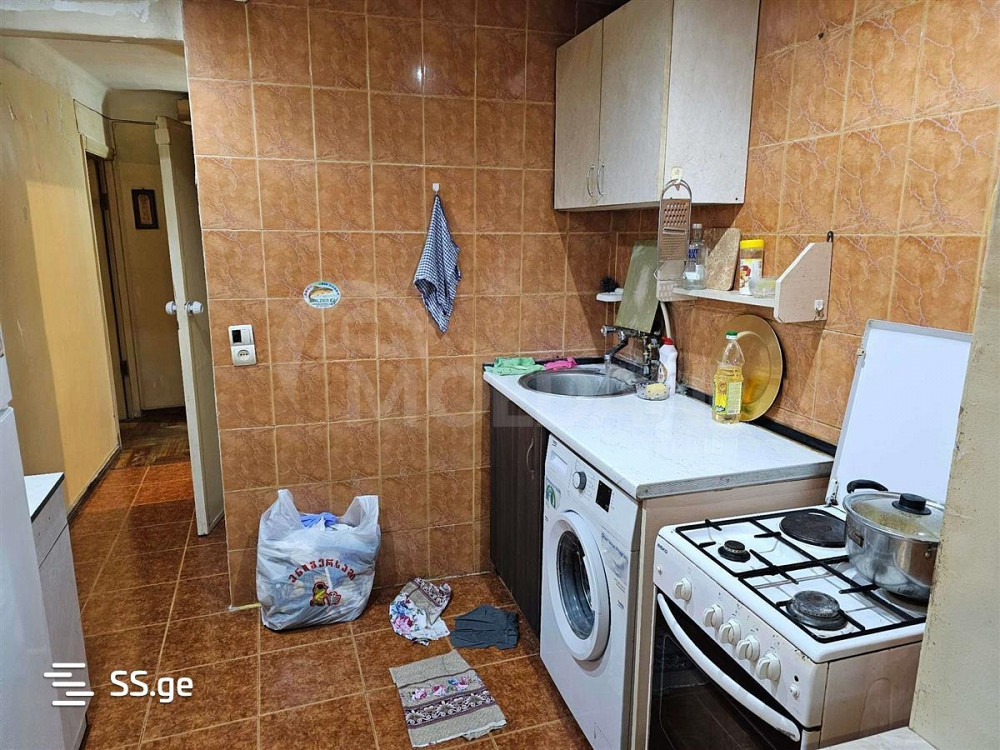 იყიდება 2 ოთახიანი ბინას 65მ² 1/5 სართ თბილისი - photo 6