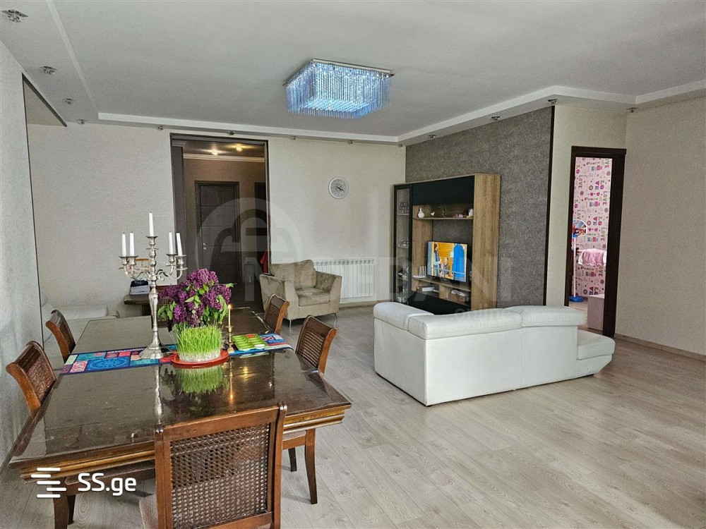 იყიდება 5 ოთახიანი ბინას 147მ² 7/10 სართ თბილისი - photo 2