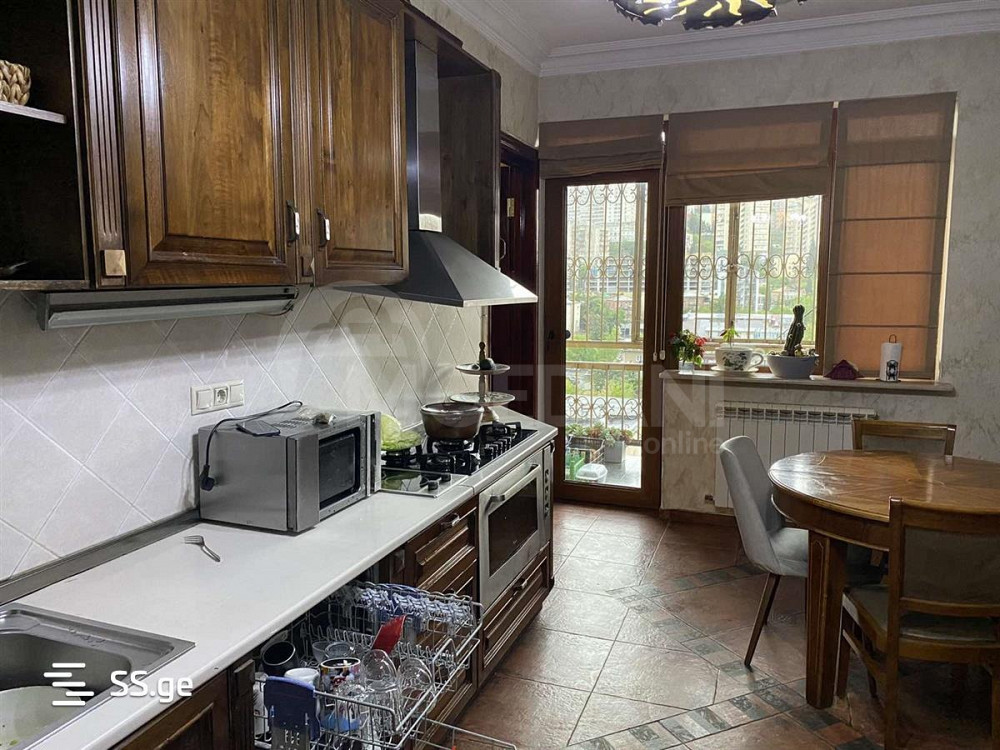 იყიდება 4 ოთახიანი ბინას 170მ² 13/13 სართ თბილისი - photo 10