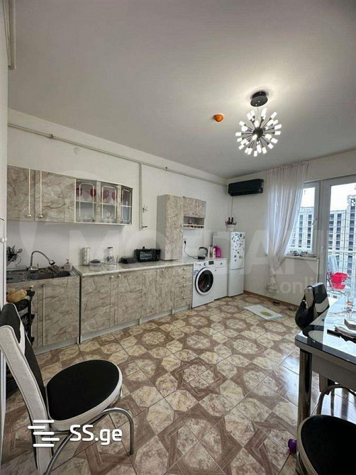 იყიდება 2 ოთახიანი ბინას 67მ² 13/18 სართ თბილისი - photo 1