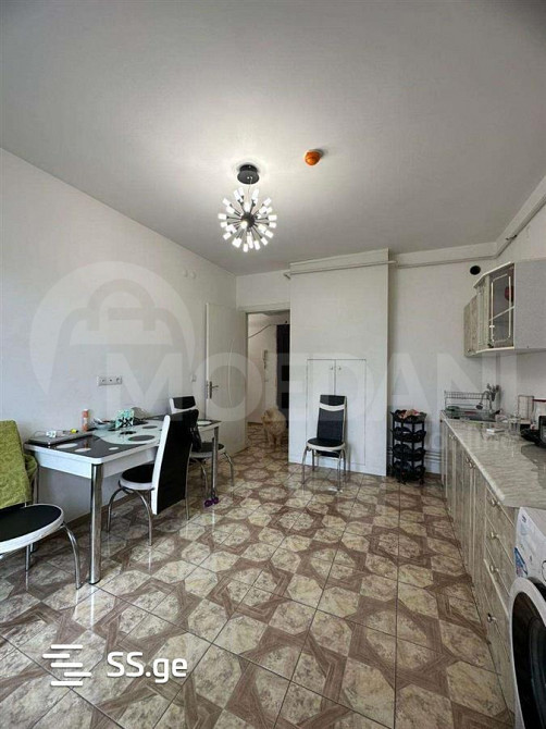 იყიდება 2 ოთახიანი ბინას 67მ² 13/18 სართ თბილისი - photo 2