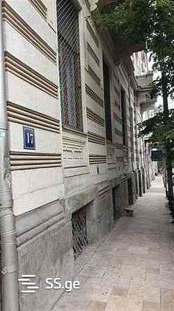 ქირავდება 2 ოთახიანი ბინა 42მ² 1/3 სართ თბილისი