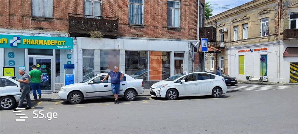 ქირავდება კომერციული ფართი ჩუღურეთში თბილისი - photo 1