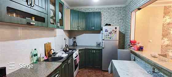 იყიდება 4 ოთახიანი ბინას 111მ² 3/6 სართ თბილისი