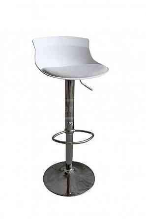 ბარის სკამი თბილისი