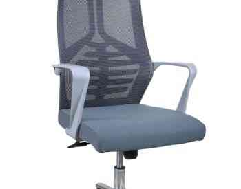 Сиденье с высококачественной тканевой поверхностью и сетчатой спинкой Тбилиси