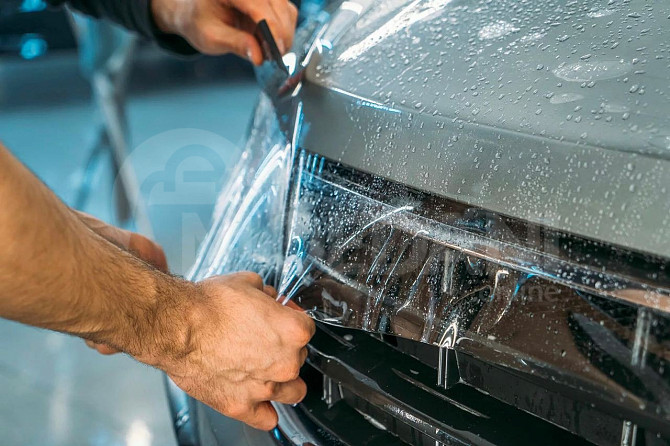 Wrapping a car with a protective film made of polyurethane (PPF) Tbilisi - photo 1