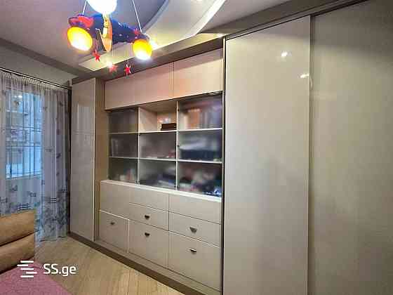 ქირავდება 3 ოთახიანი ბინა 120მ² 3/10 სართ თბილისი