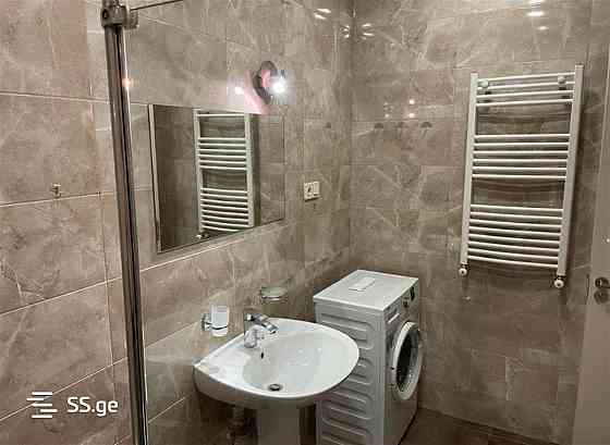 ქირავდება 3 ოთახიანი ბინა 100მ² 7/10 სართ თბილისი