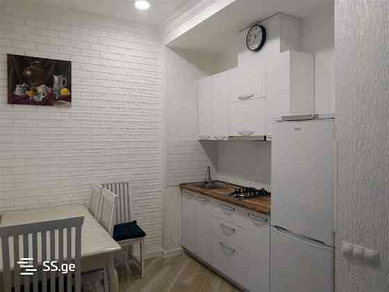 ქირავდება 2 ოთახიანი ბინა 60მ² 2/10 სართ თბილისი