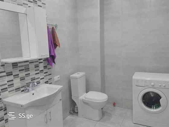 ქირავდება 2 ოთახიანი ბინა 65მ² 10/11 სართ თბილისი