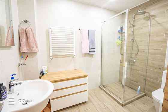 Продам 4-комн. квартиру 126м² 15/17 эт. Тбилиси