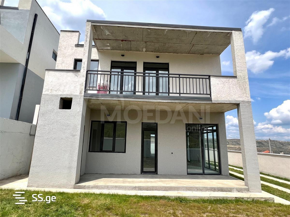 House for sale 403м² Tbilisi - photo 1