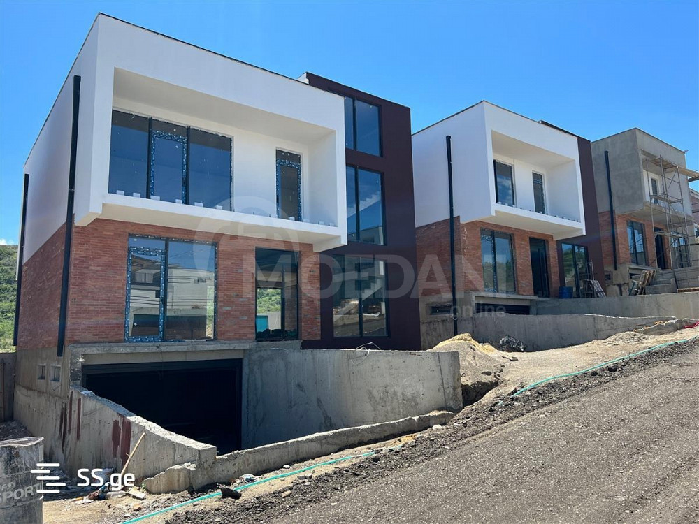 House for sale 360м² Tbilisi - photo 1