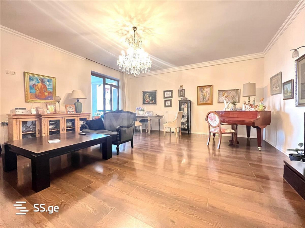 Продам 4-комн. квартиру 110м² 4/8 эт. Тбилиси - изображение 1