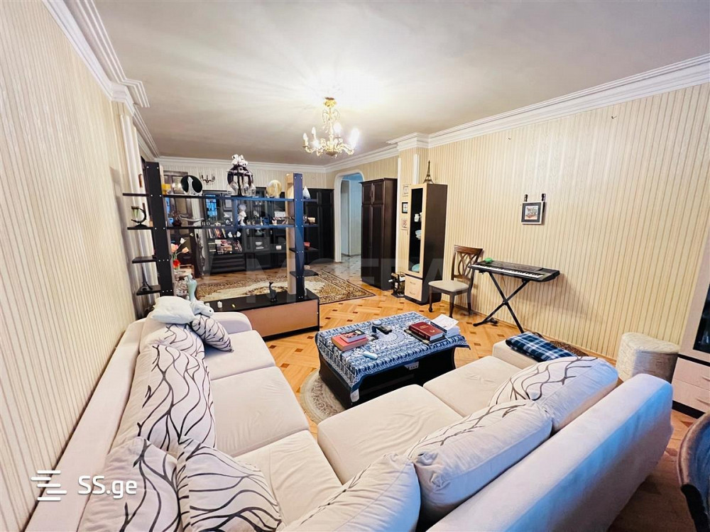 Продам 6-комн. квартиру 220м² 12/15 эт. Тбилиси - изображение 1