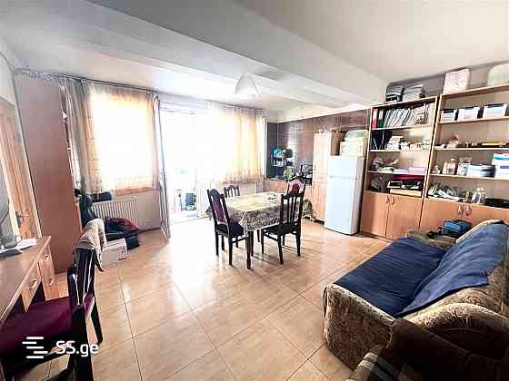 Продам 4-комн. квартиру 125м² 1/9 эт. Тбилиси