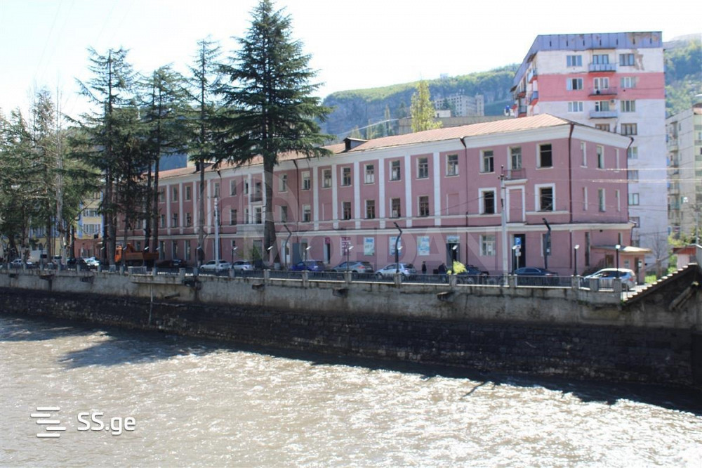 Commercial space for sale in Chiatura Tbilisi - photo 1