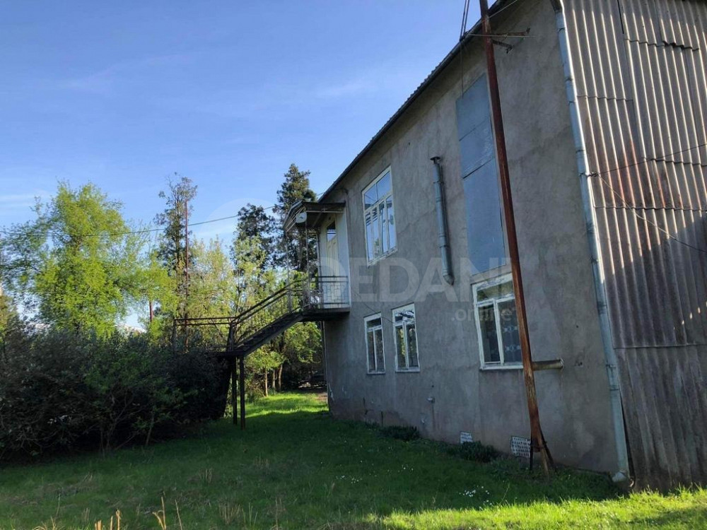 House for sale 3000м² Tbilisi - photo 2