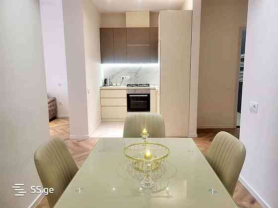 ქირავდება 3 ოთახიანი ბინა 85მ² 14/18 სართ თბილისი