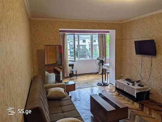 ქირავდება 2 ოთახიანი ბინა 60მ² 4/5 სართ თბილისი