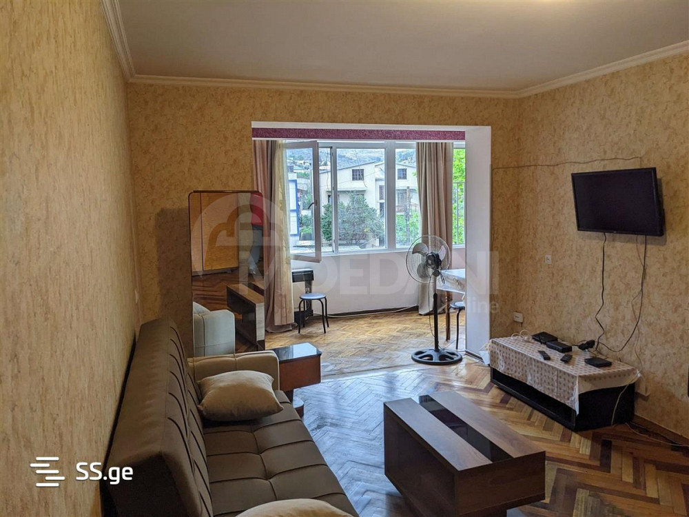 ქირავდება 2 ოთახიანი ბინა 60მ² 4/5 სართ თბილისი - photo 1