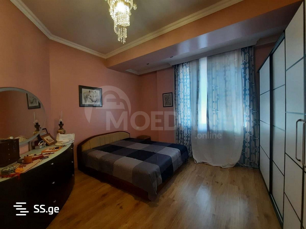 Продам 3-комн. квартиру 135м² 9/9 эт. Тбилиси - изображение 1