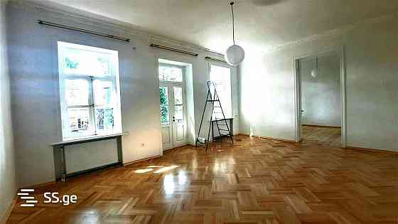 Продам 4-комн. квартиру 170м² 2/4 эт. Тбилиси