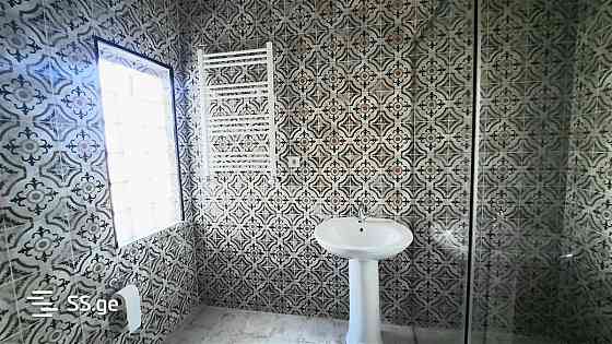 Продам 4-комн. квартиру 170м² 2/4 эт. Тбилиси