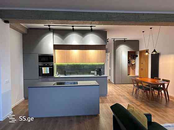 ქირავდება 3 ოთახიანი ბინა 125მ² 8/10 სართ თბილისი