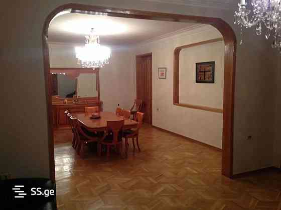Продам 5-комн. квартиру 200м² 5/5 эт. Тбилиси
