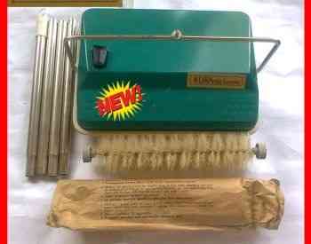 Щеточный пылесос для механической чистки напольных ковров Тбилиси