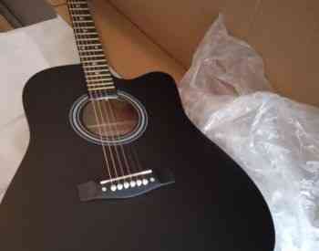 New American Acoustic Guitar (House of Musicians) Tbilisi