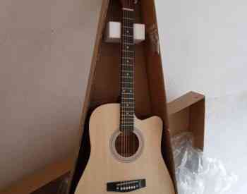 New American Acoustic Guitar (House of Musicians) Tbilisi