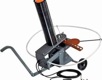 Throwing plates Tbilisi